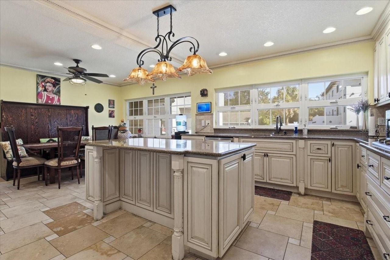 208 N Spring Boulevard, Tarpon Springs, FL 34689 Photo