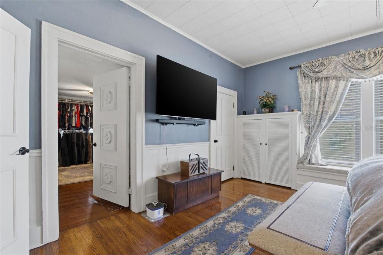 208 N Spring Boulevard, Tarpon Springs, FL 34689 Photo