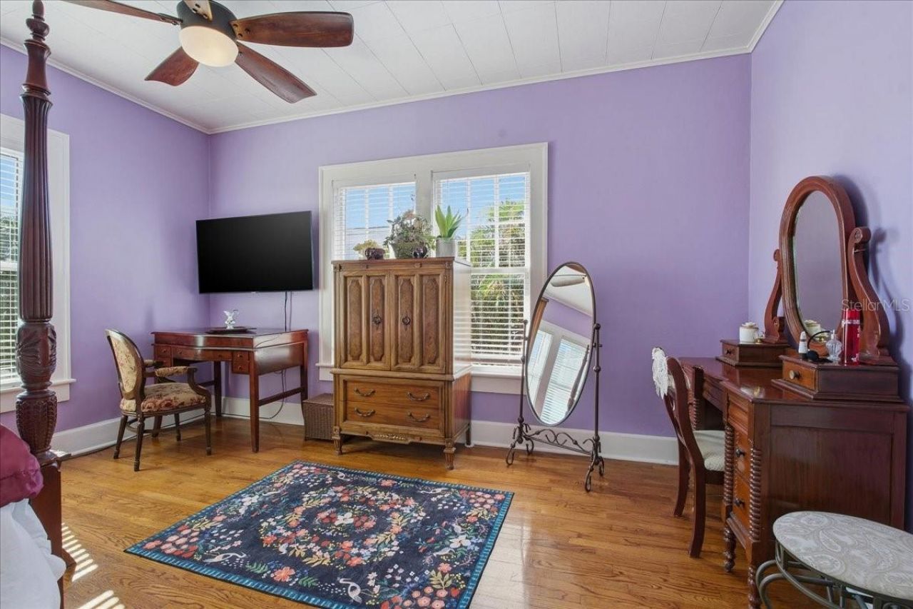 208 N Spring Boulevard, Tarpon Springs, FL 34689 Photo