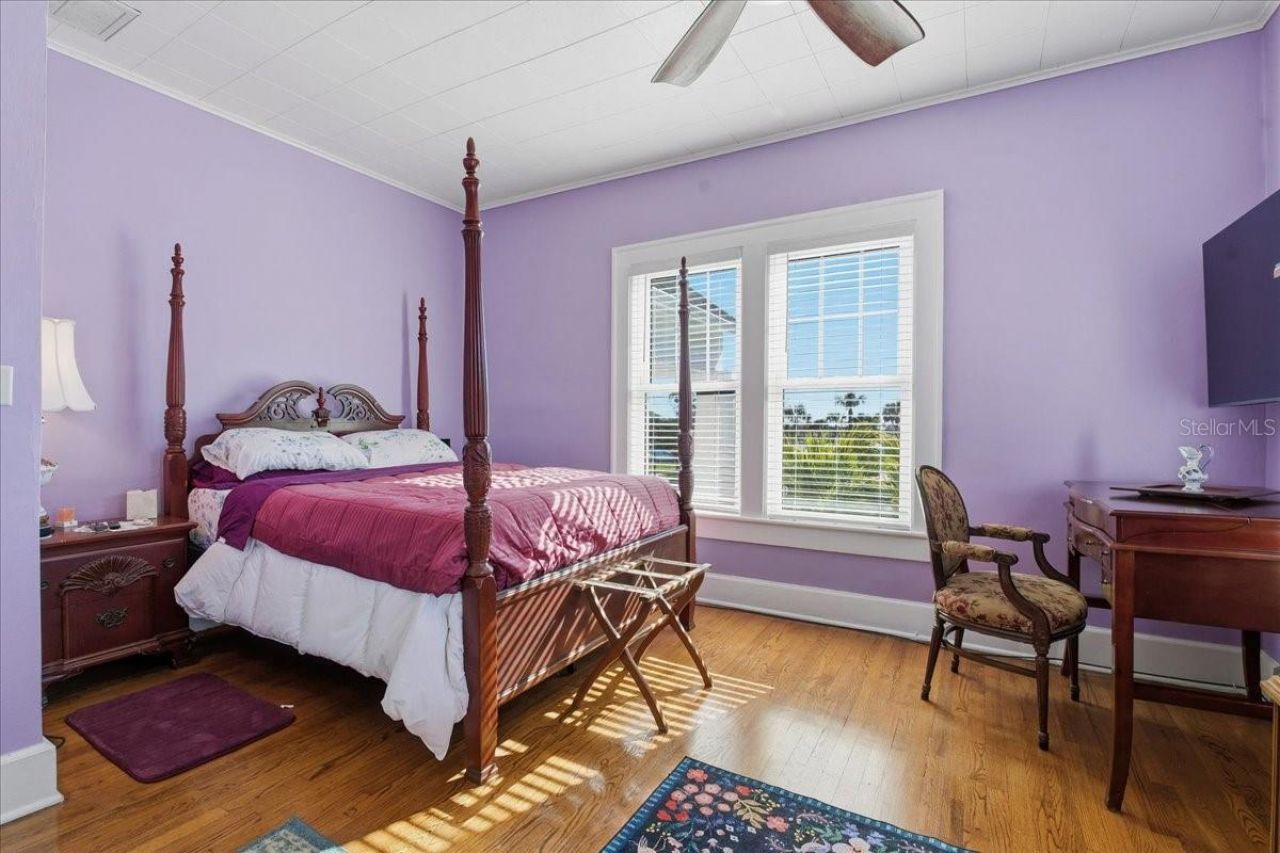 208 N Spring Boulevard, Tarpon Springs, FL 34689 Photo