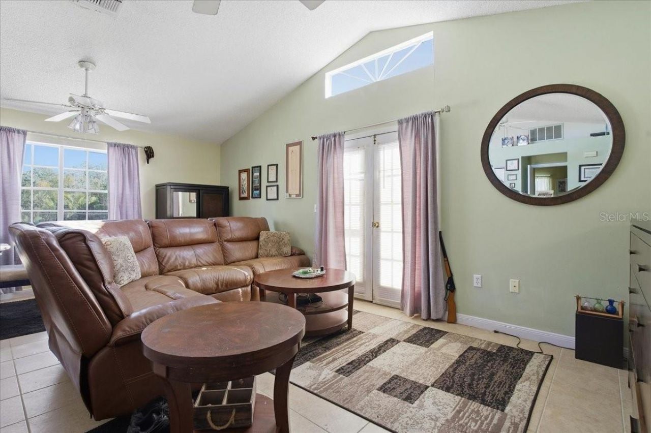 208 N Spring Boulevard, Tarpon Springs, FL 34689 Photo