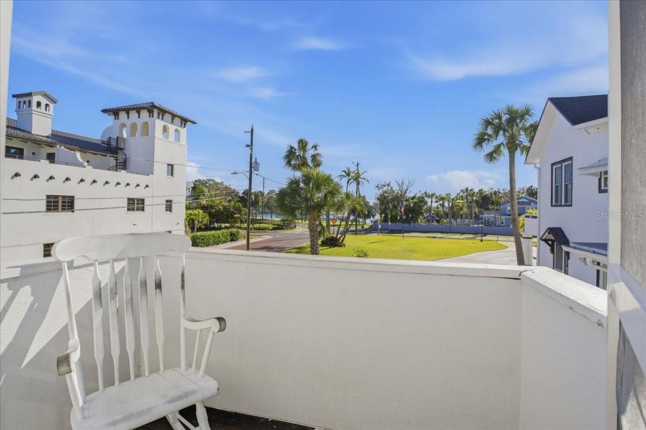 208 N Spring Boulevard, Tarpon Springs, FL 34689 Photo