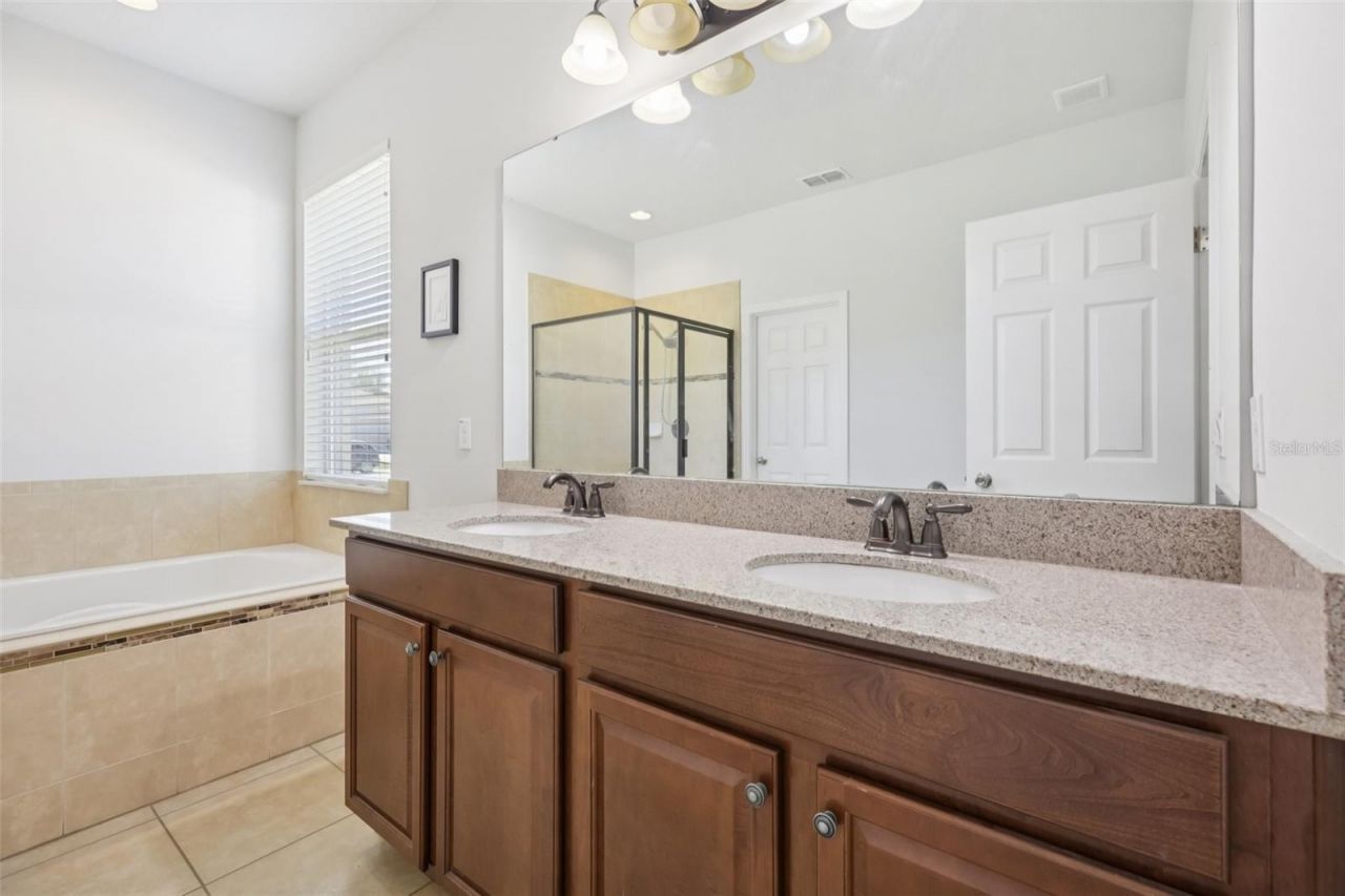 3207 Zander Drive, Grand Island, FL 32735 Photo