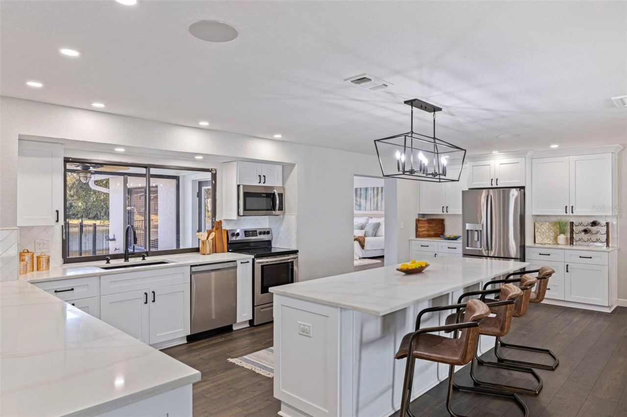 8950 Baywood Park Drive, Seminole, FL 33777 Photo