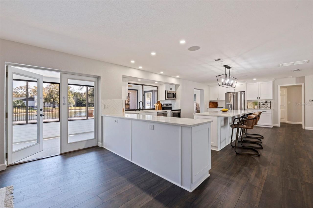 8950 Baywood Park Drive, Seminole, FL 33777 Photo