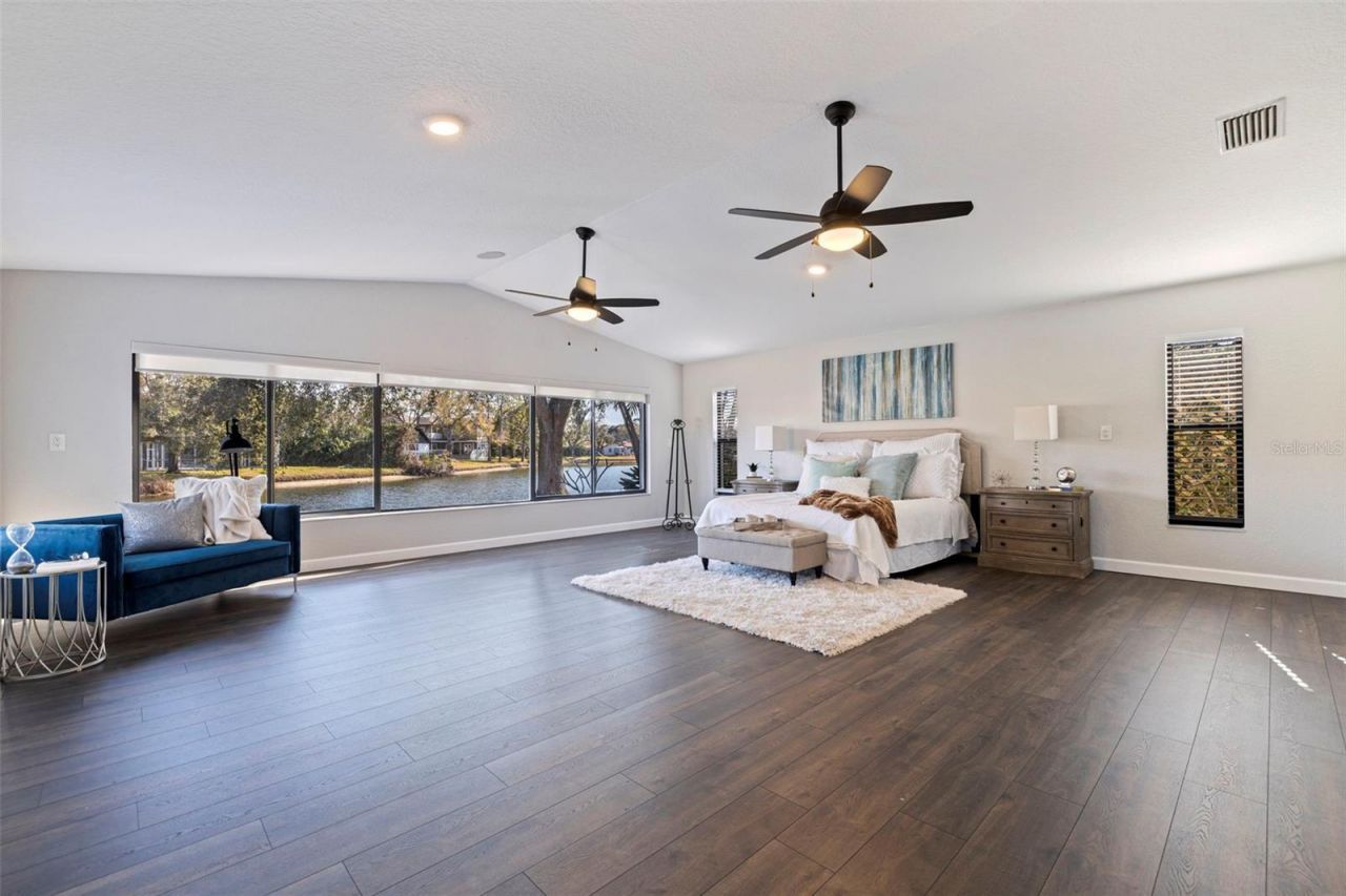 8950 Baywood Park Drive, Seminole, FL 33777 Photo