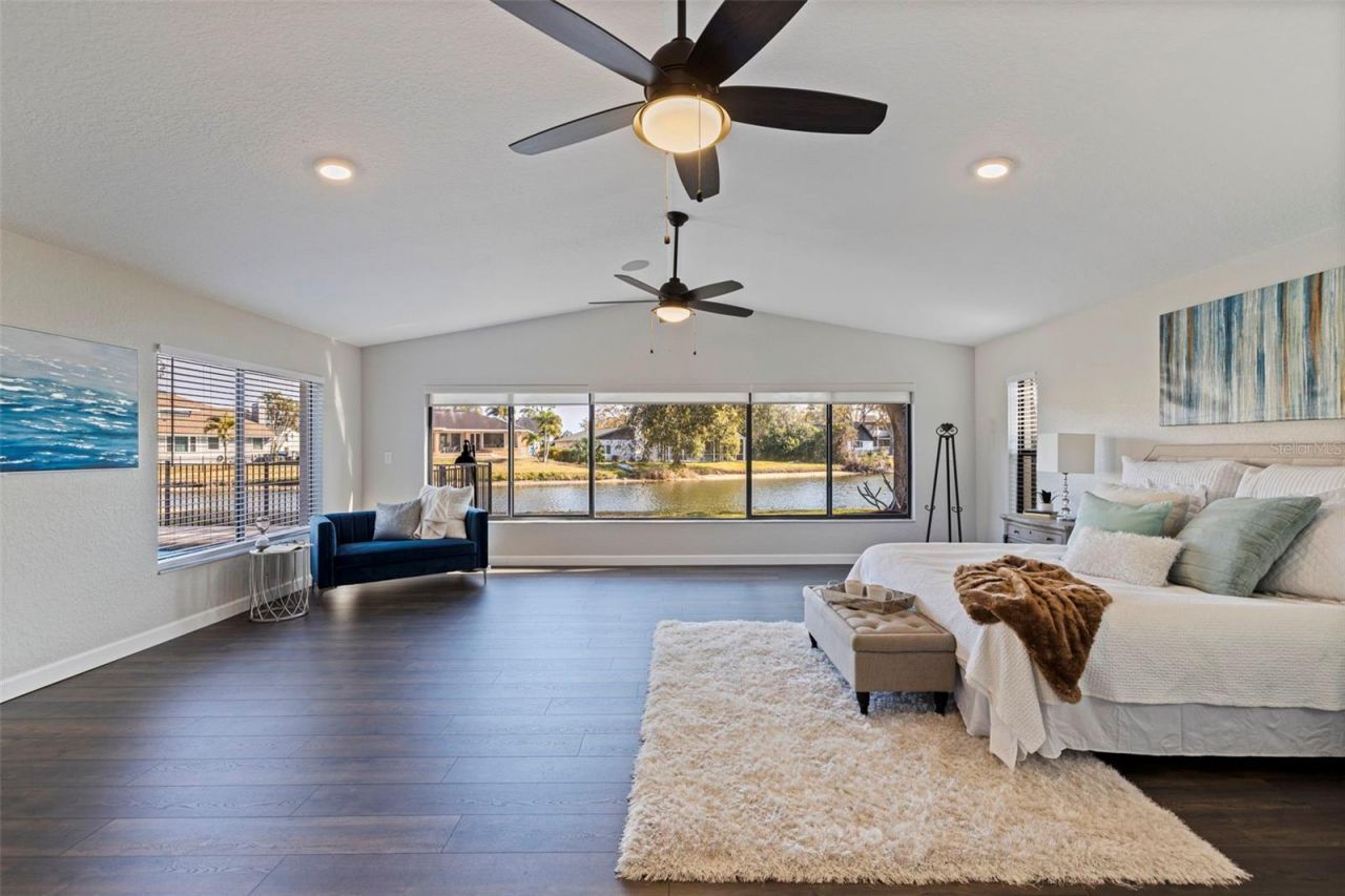 8950 Baywood Park Drive, Seminole, FL 33777 Photo