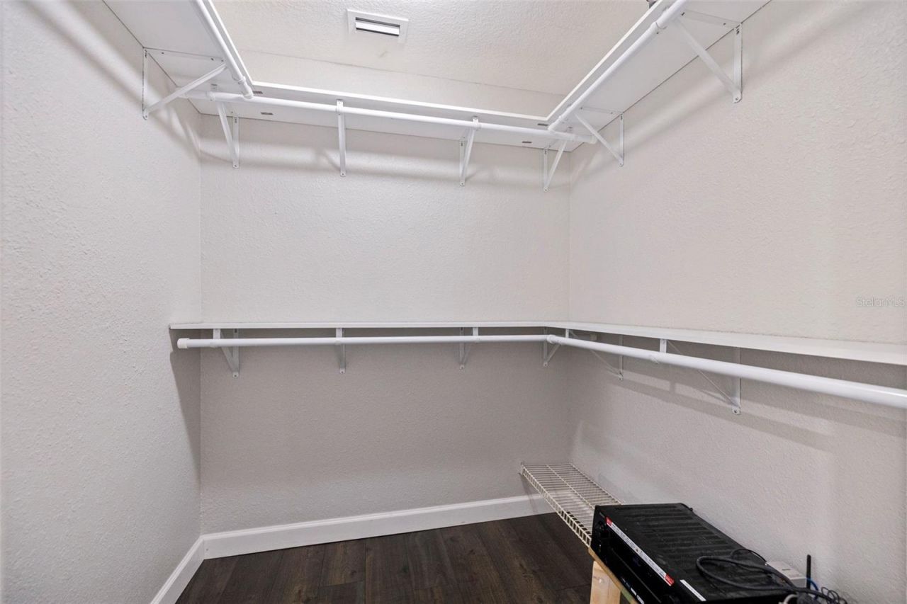 8950 Baywood Park Drive, Seminole, FL 33777 Photo