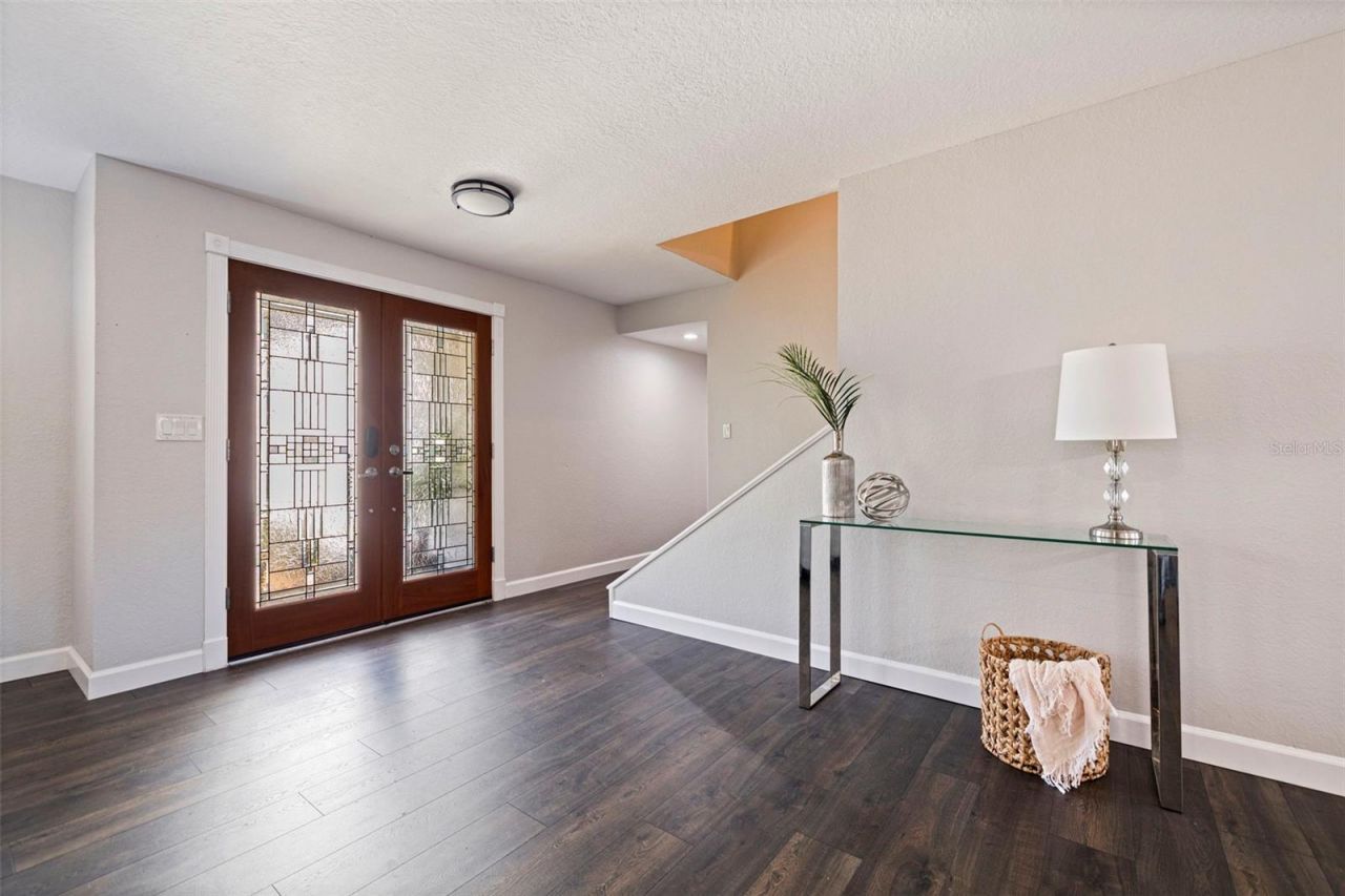 8950 Baywood Park Drive, Seminole, FL 33777 Photo