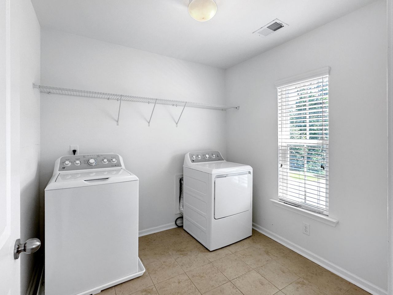 670 Silver Moss Drive Photo 19