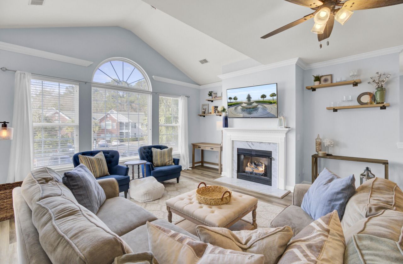 1322 Kingsford Lane Mount Pleasant, SC 29466