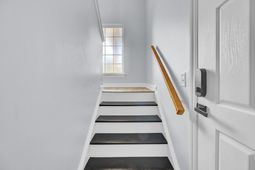 1322 Kingsford Lane photo 4