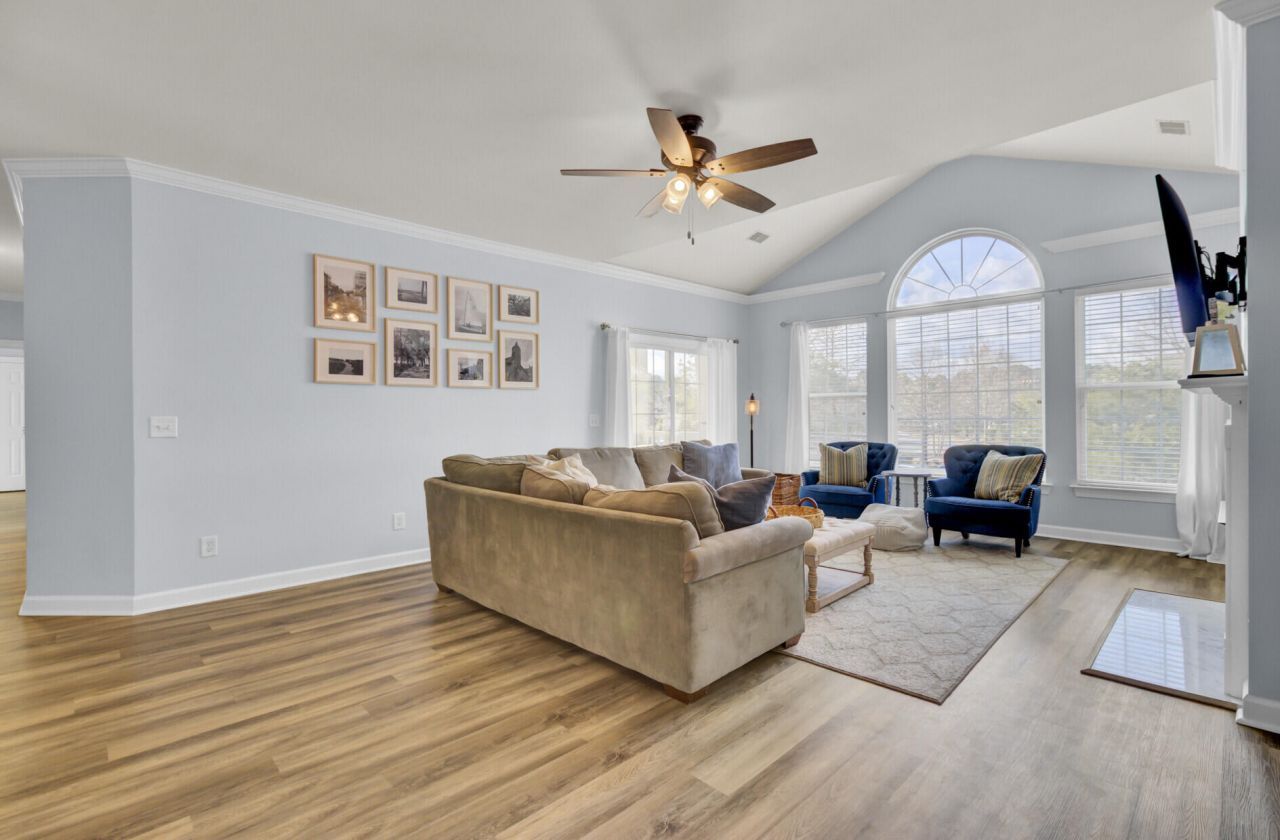 1322 Kingsford Lane Photo 8