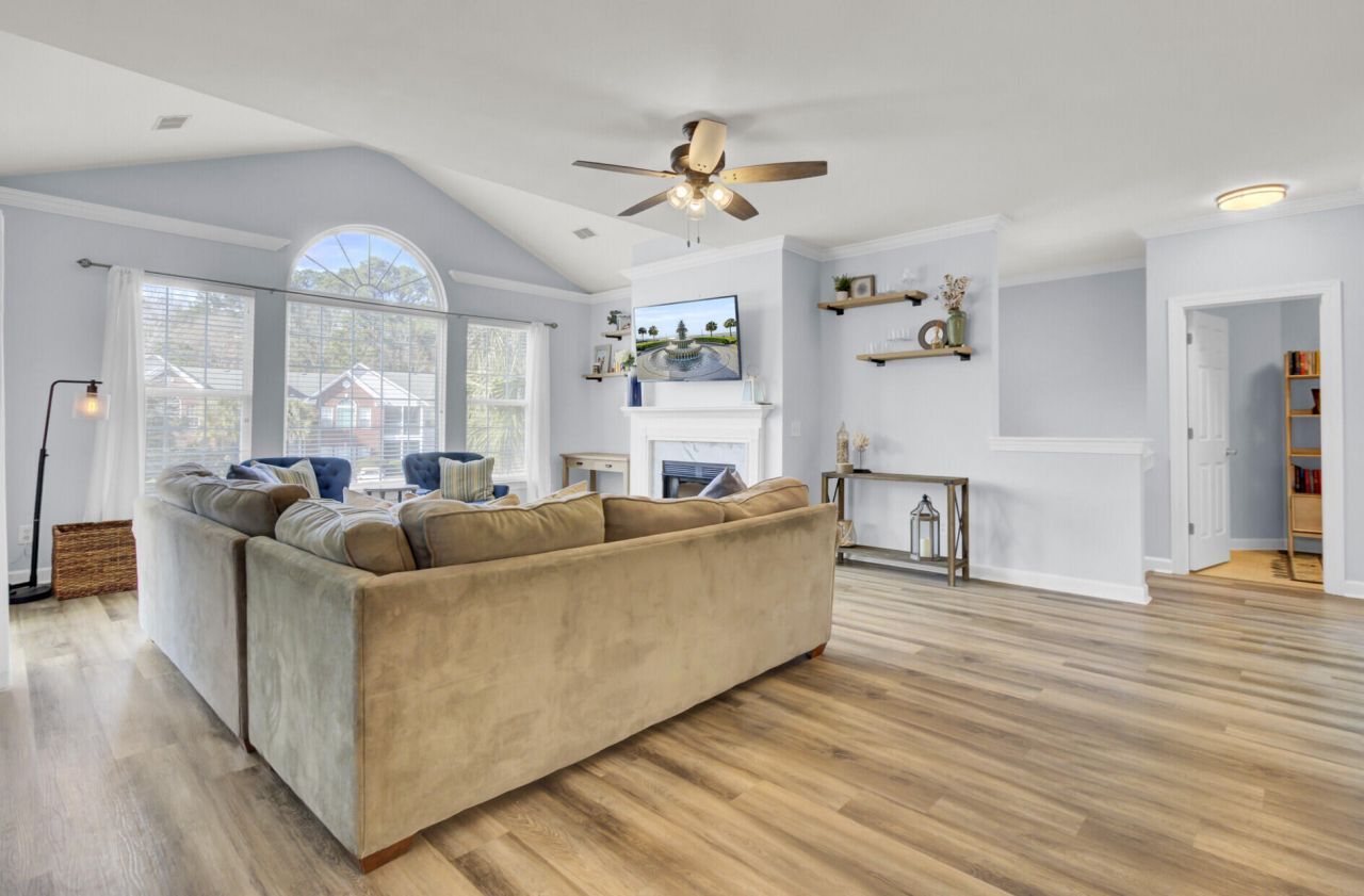 1322 Kingsford Lane Photo 9