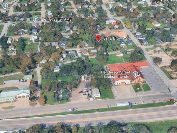 821 E Brown Street, Cleburne, TX 76031