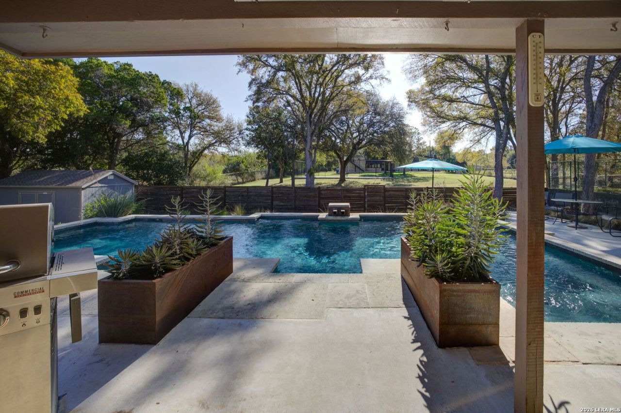 408 Acorn, New Braunfels, TX 78130 Main Photo