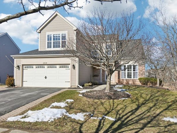 2834 Forestview Drive, Carpentersville, IL 60110