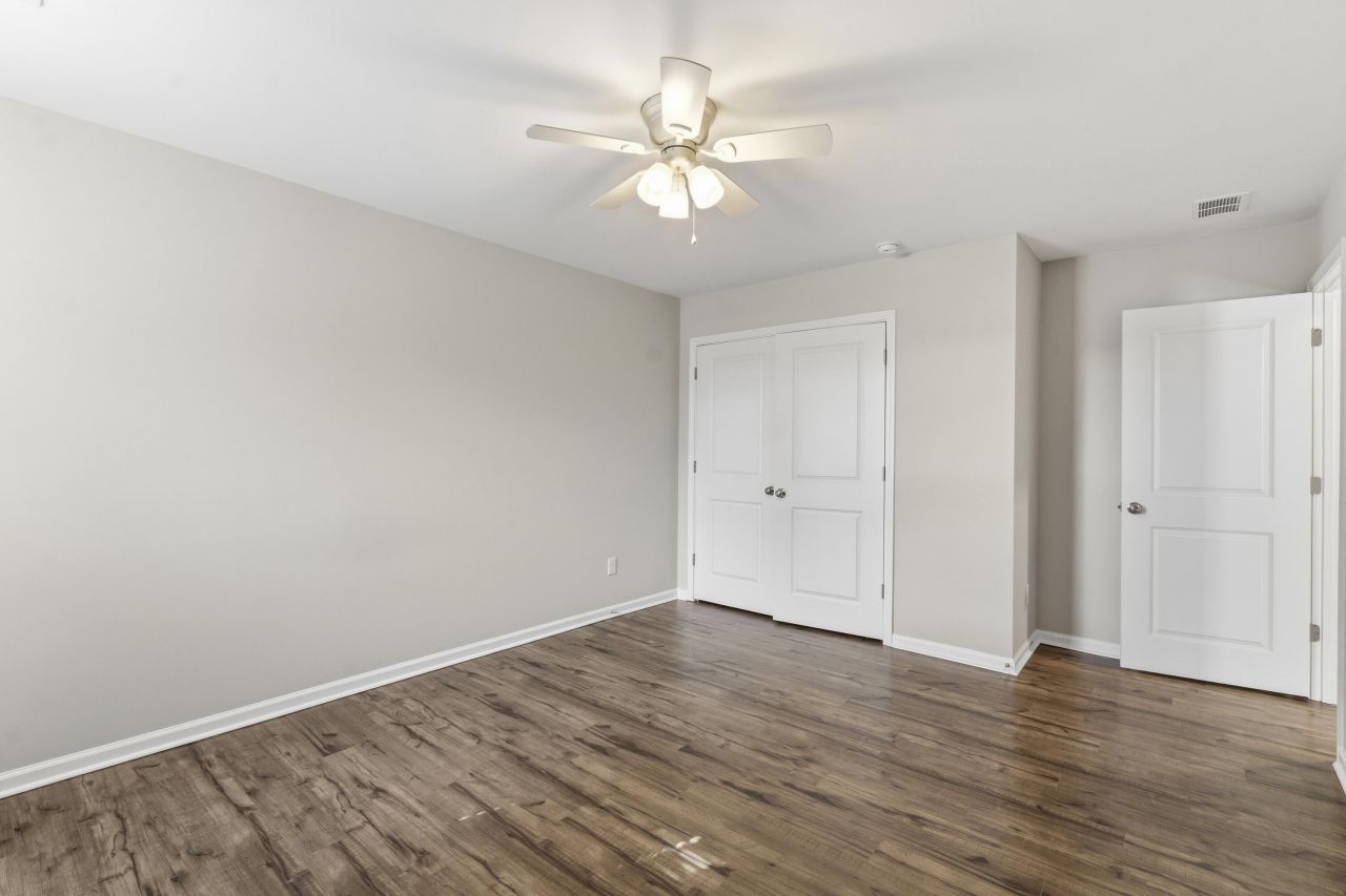 2115 Kemmerlin Street Photo 16