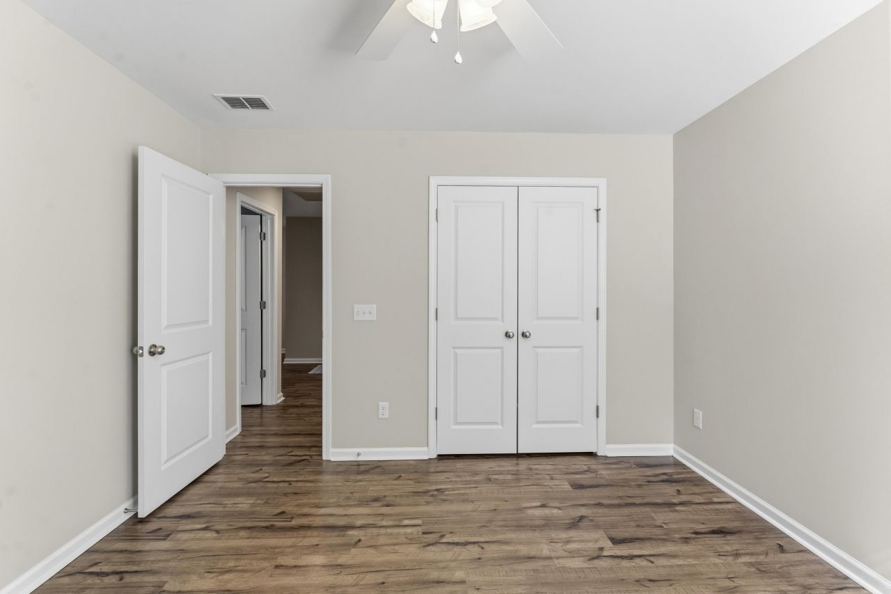 2115 Kemmerlin Street Photo 17