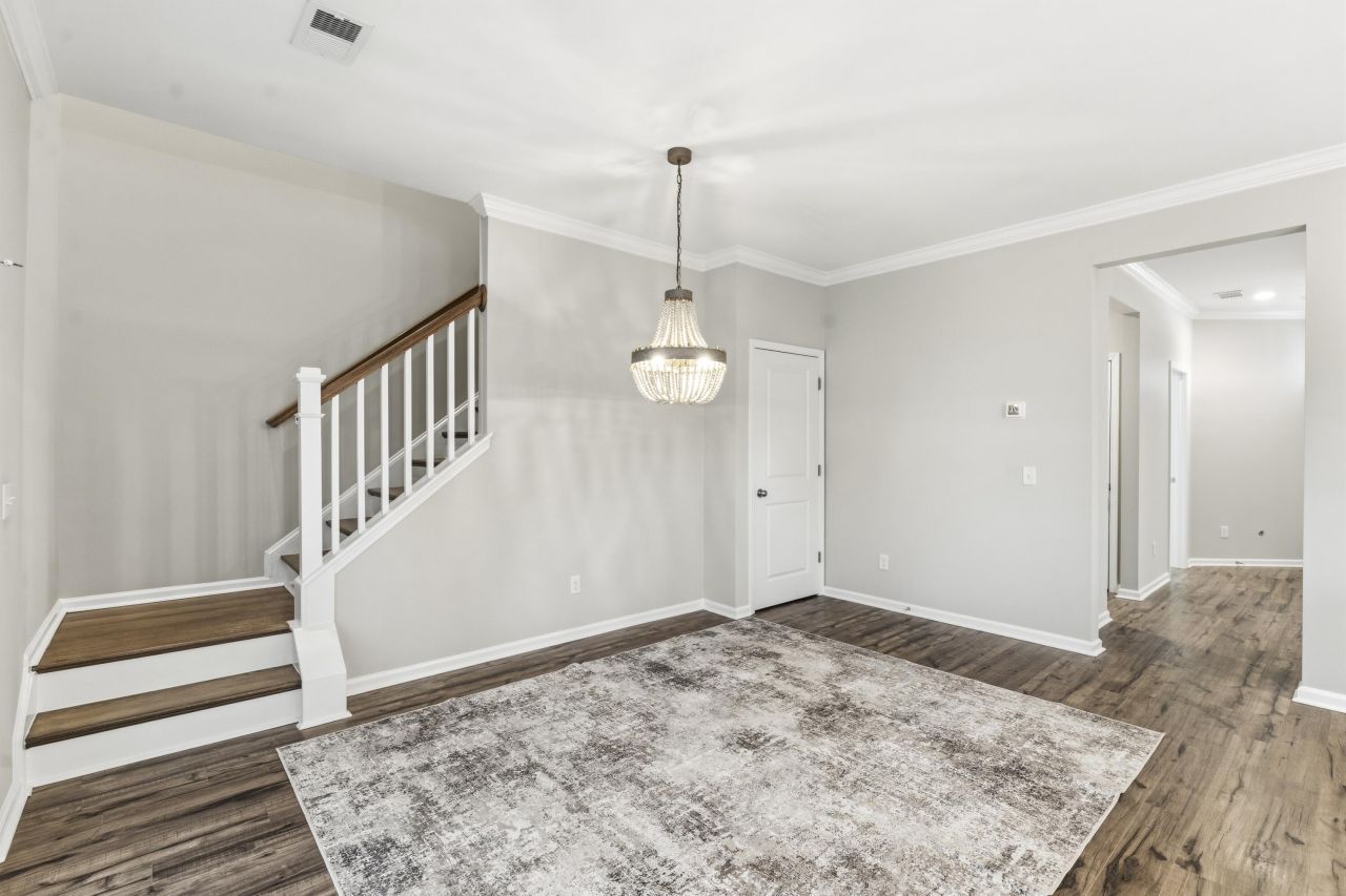 2115 Kemmerlin Street Photo 6