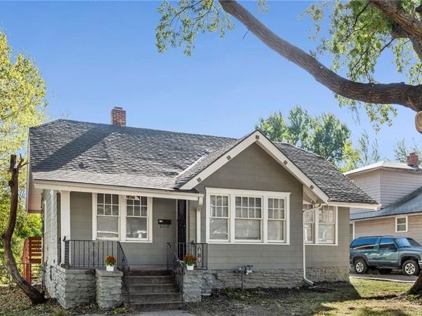 2407 E 69th Terrace, Kansas City, MO 64132