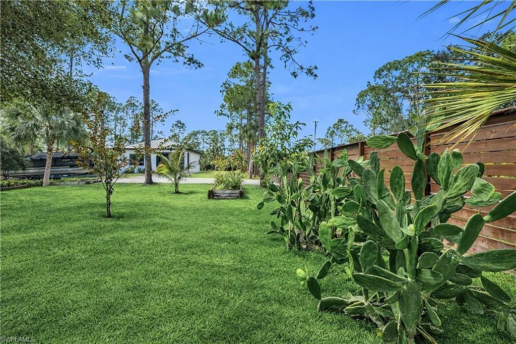 12 35th Ave Nw, Naples, FL 34120 Photo