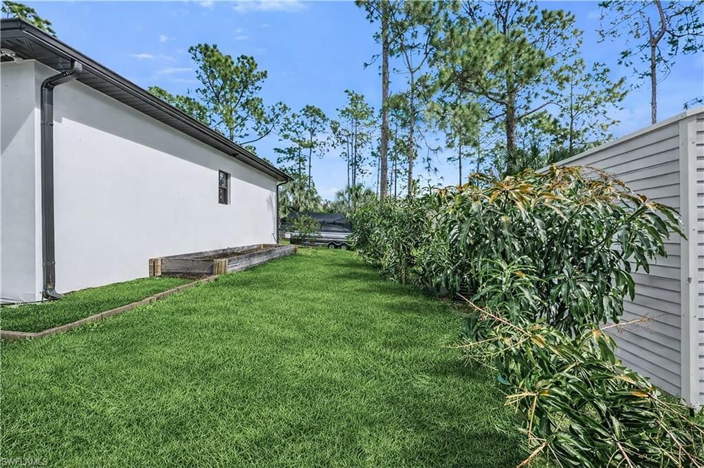 12 35th Ave Nw, Naples, FL 34120 Photo
