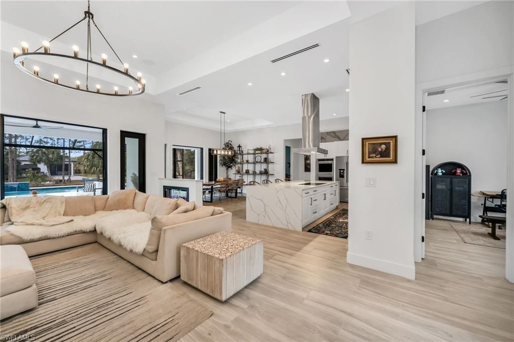 12 35th Ave Nw, Naples, FL 34120 Photo