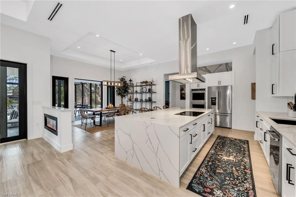 12 35th Ave Nw, Naples, FL 34120 Photo