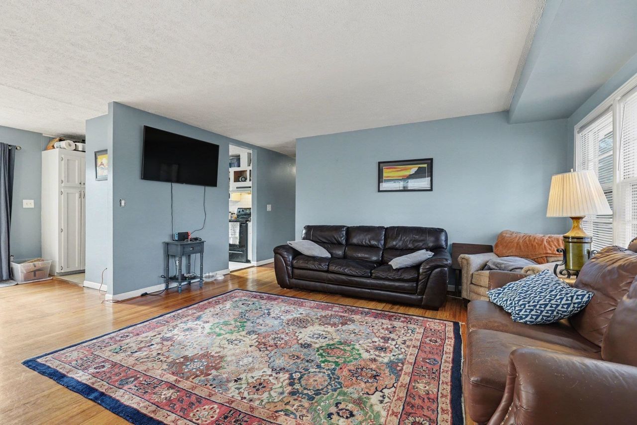 3914 Camellia Dr. Photo 6