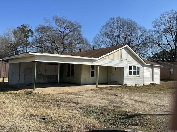 210 Willis, Crossett, AR 71635