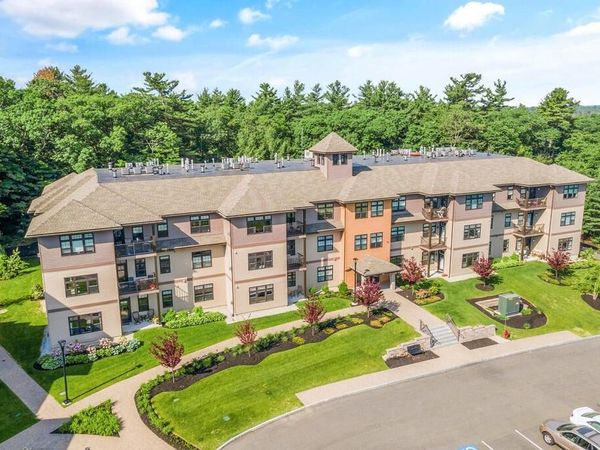 7 Executive Drive, Unit 233, Stoneham, MA 02180