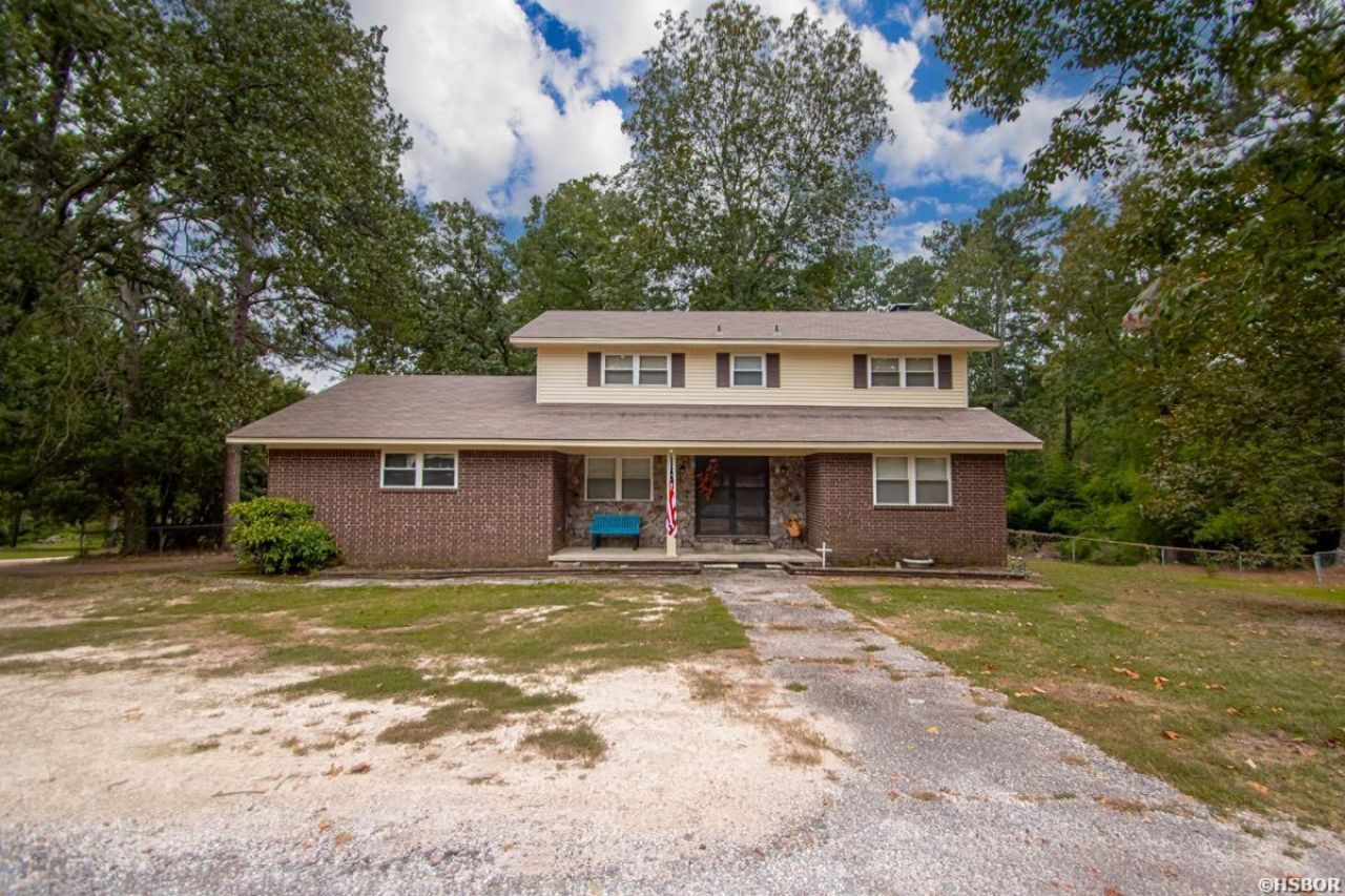 285 PINEWOOD Drive Malvern, AR 72104