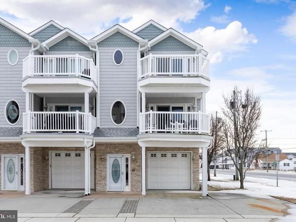 400 E 3RD AVENUE D, NORTH WILDWOOD, NJ 08260