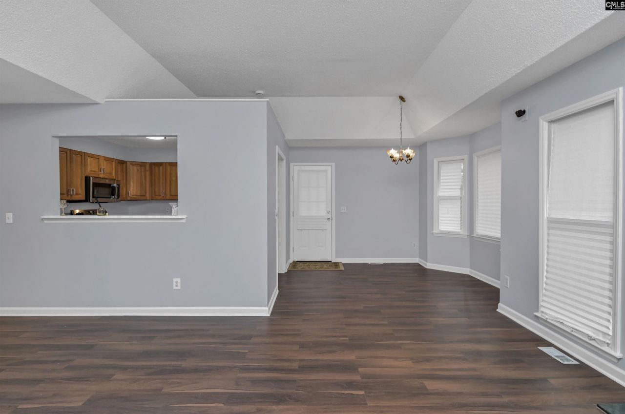 123 Westshire Place Photo 14