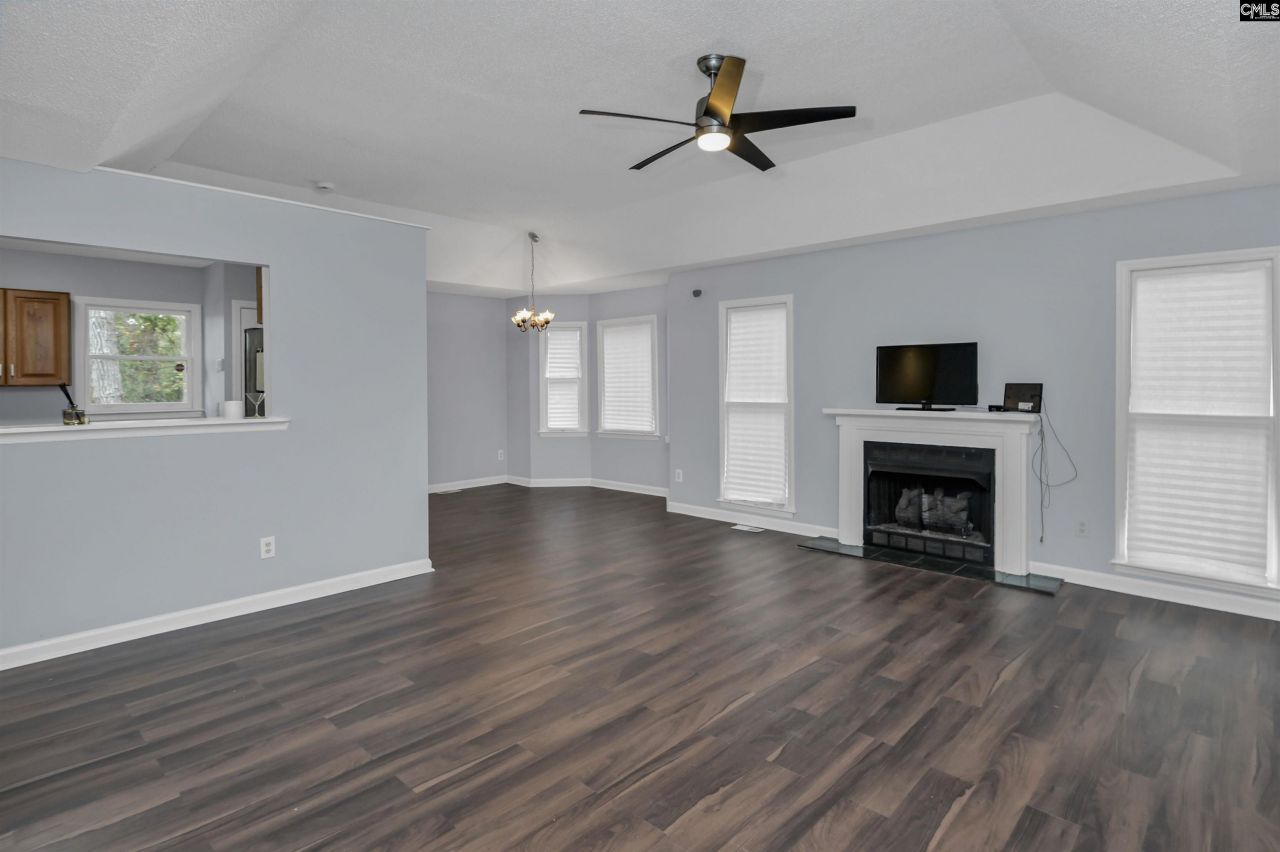 123 Westshire Place Photo 8