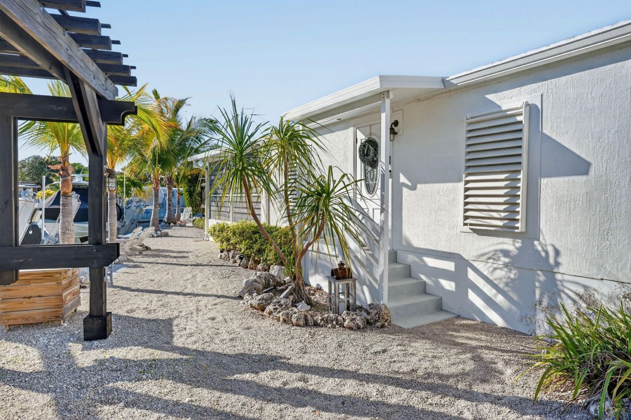 1127 Gulfstream Lane, Key Largo, FL 33037 Photo