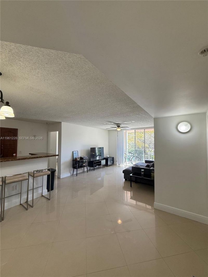 12124 Saint Andrews Pl, Unit 209, Miramar, FL 33025 Photo