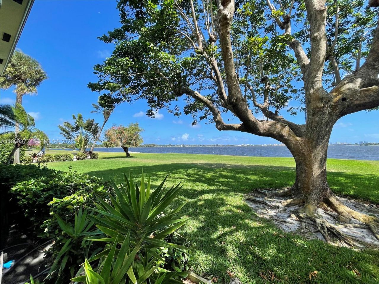 3600 N Shore Dr , West Palm Beach, FL 33407 Photo