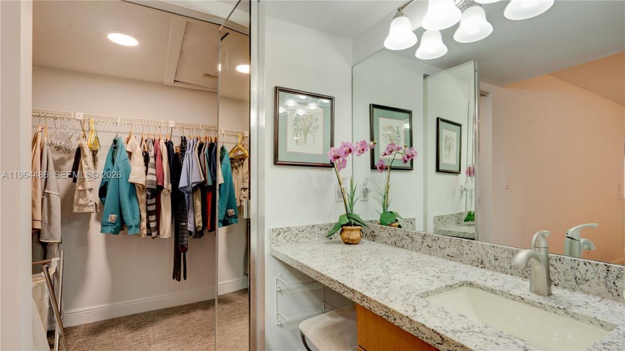 20120 NE 3rd Ct , Unit 8, Miami, FL 33179 Photo