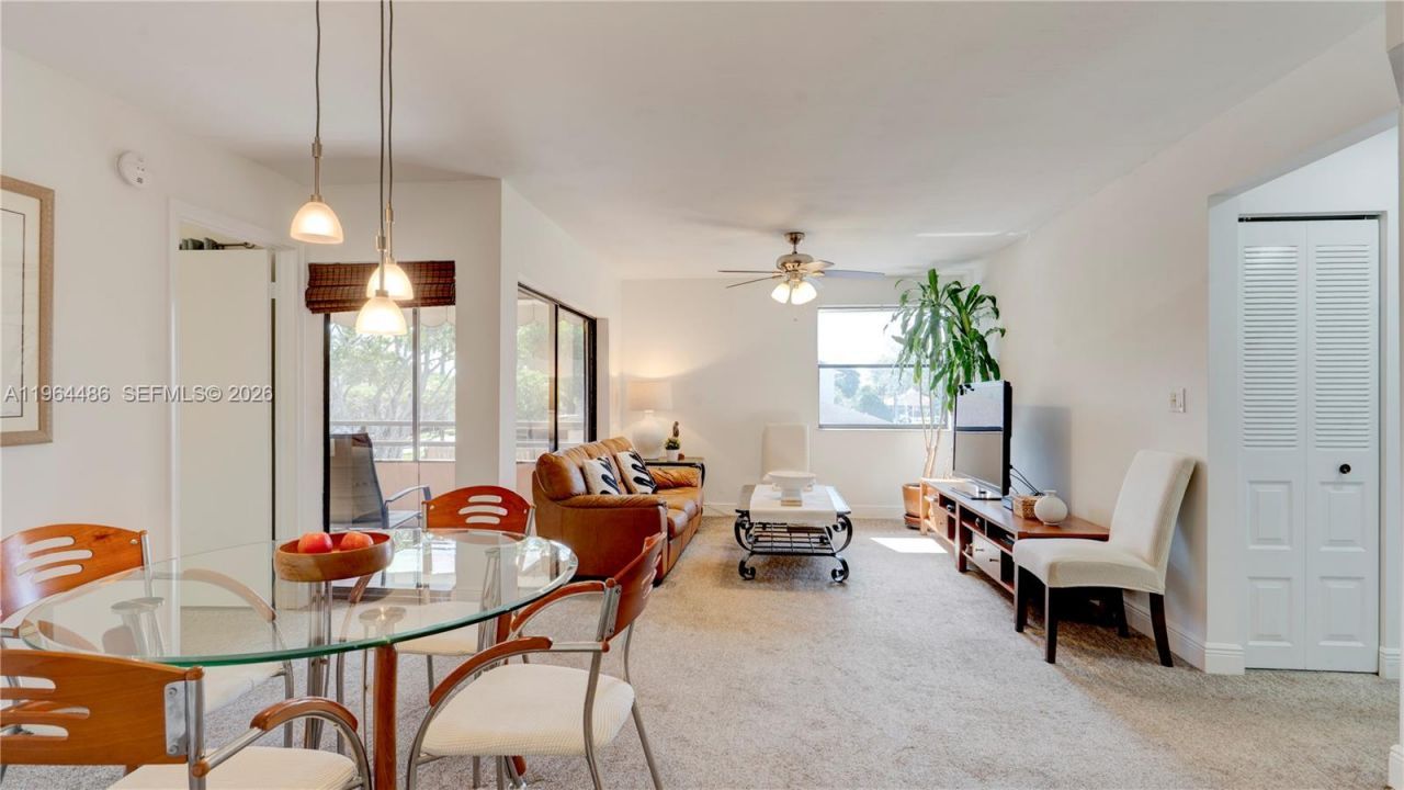 20120 NE 3rd Ct , Unit 8, Miami, FL 33179 Photo