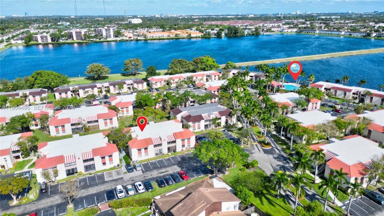 20120 NE 3rd Ct , Unit 8, Miami, FL 33179 Photo