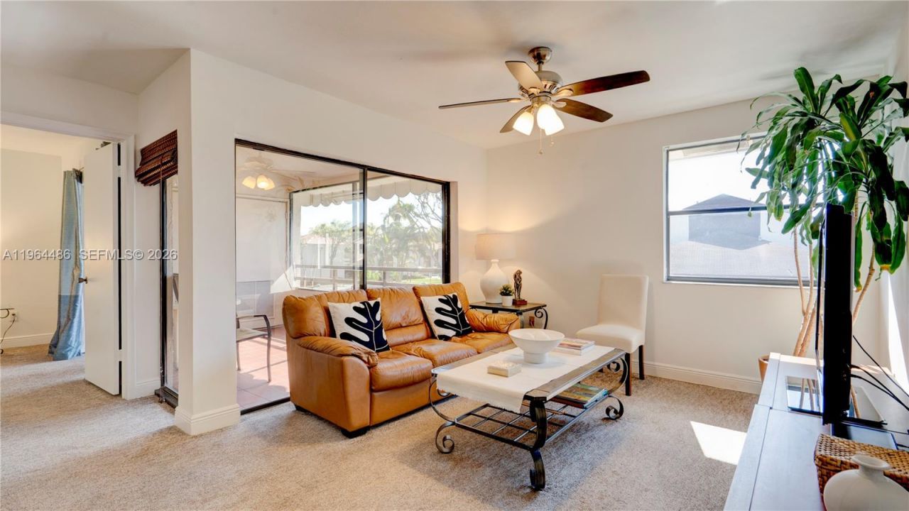 20120 NE 3rd Ct , Unit 8, Miami, FL 33179 Photo