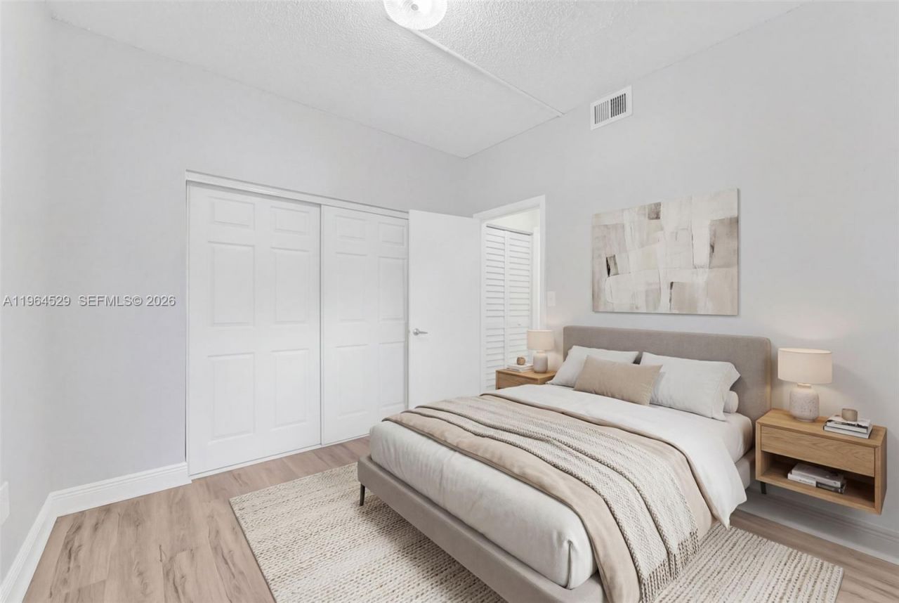 2331 NW 96th Ter, Unit 17F, Pembroke Pines, FL 33024 Photo