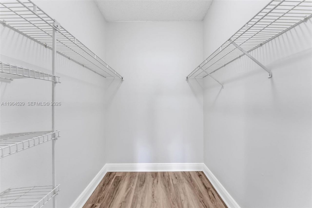 2331 NW 96th Ter, Unit 17F, Pembroke Pines, FL 33024 Photo