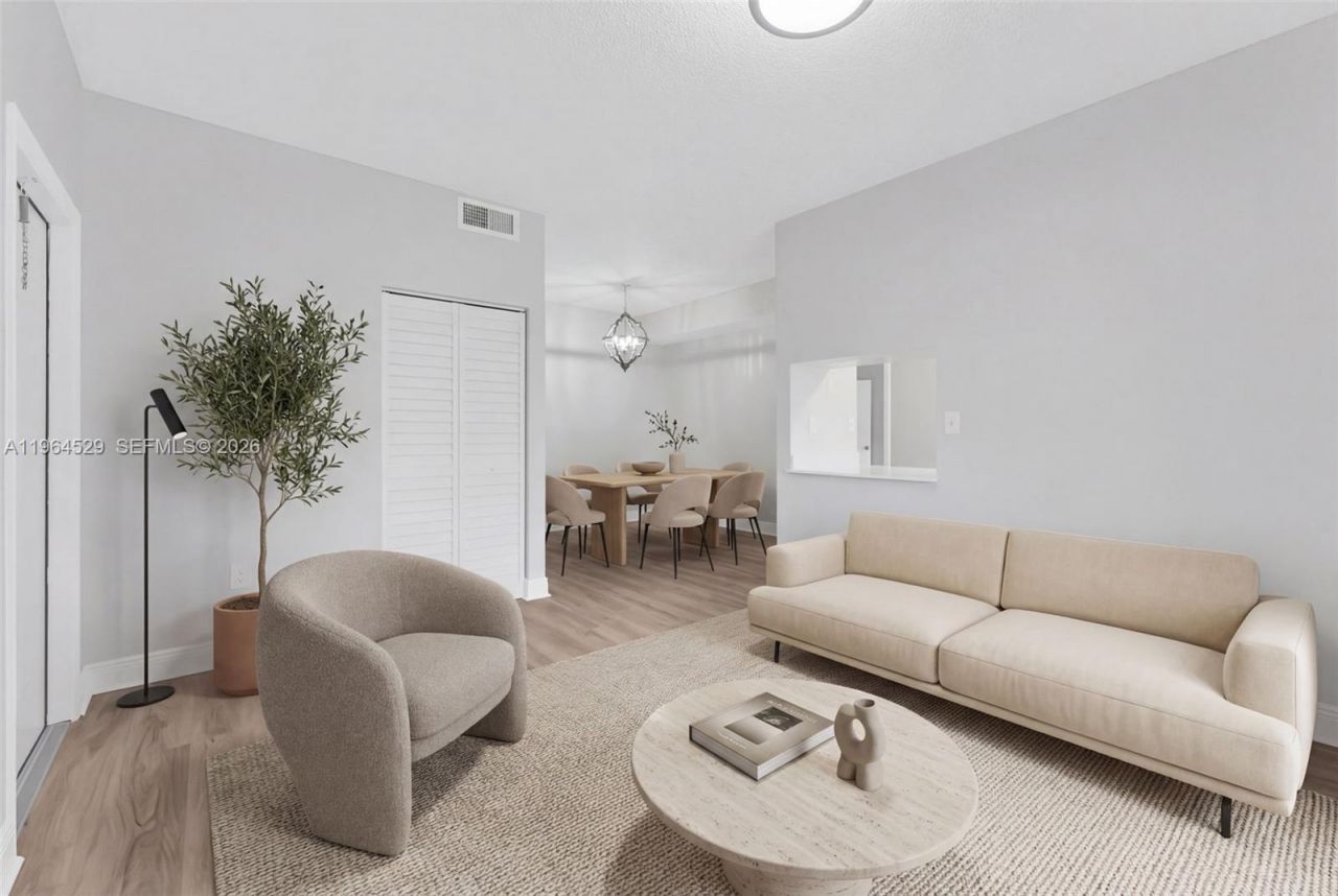 2331 NW 96th Ter, Unit 17F, Pembroke Pines, FL 33024 Photo