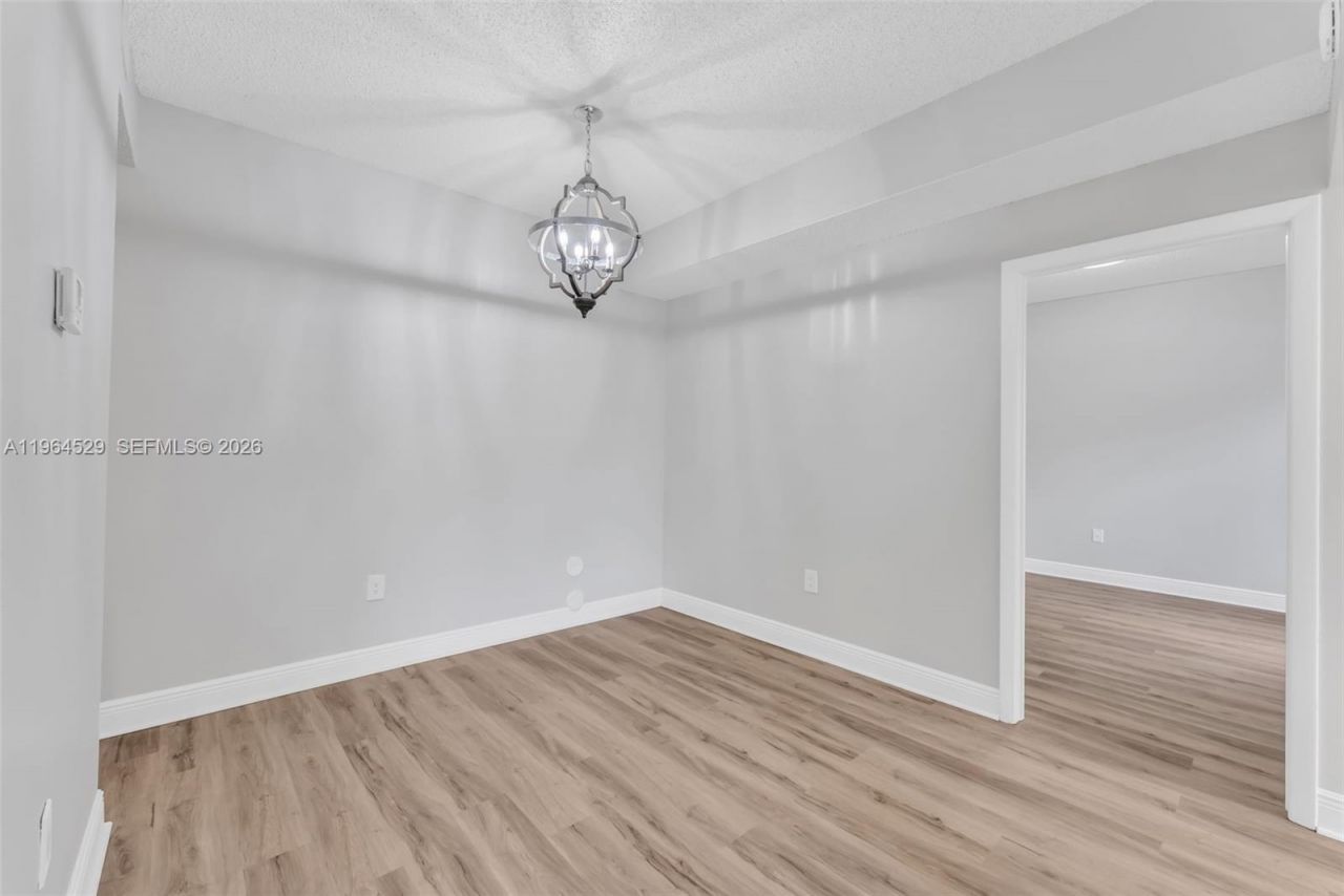 2331 NW 96th Ter, Unit 17F, Pembroke Pines, FL 33024 Photo