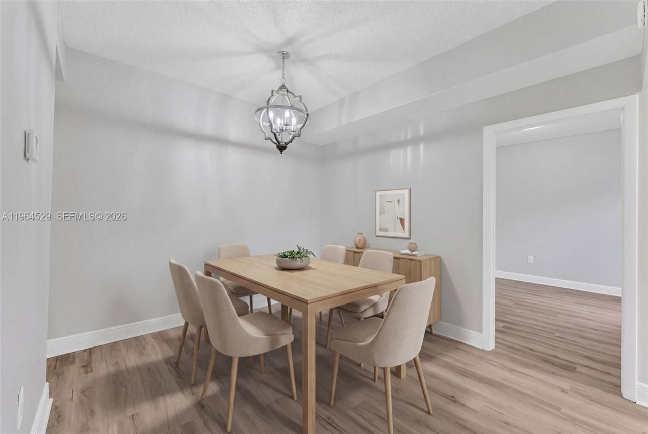 2331 NW 96th Ter, Unit 17F, Pembroke Pines, FL 33024 Photo