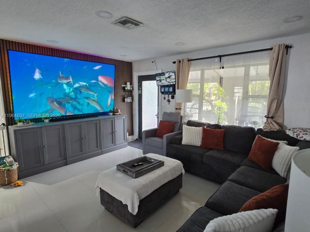 10951 SW 65th St, Miami, FL 33173 Photo