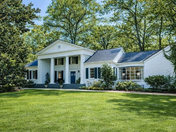 518 College Hill Rd., Oxford, MS 38655